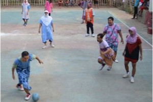 Unik, Lomba Futsal Pria Berdaster