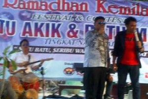 Jebolan D'academy Indosiar, Subro saat menghibur Pengunjung Festival Batu Akik