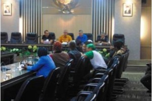 Pertemuan FPI dengan Bupati Kuningan terkait penyelenggaraan olahraga warga ahmadiyah se jabar di Kuningan.