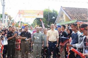 Balonbup Kuningan, HT Mamat Robby Suganda saat melepas kegiatan jalan sanati IWAK.