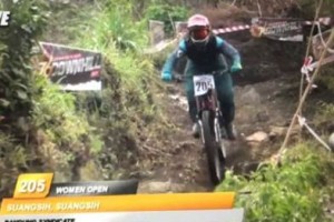 Suwangsih 'Awang' Sang Ratu Down Hill