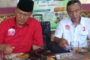 Cabup Acep bersama Momon Sutresna