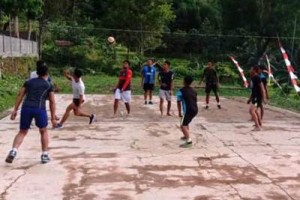 Waktu Senggang, Ini Yang Dilakukan Satgas TMMD 