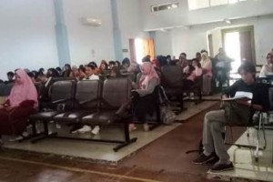 Peluncuran Antologi Puisi Lobang Pertama karya Akhmad Khaerudin 