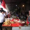 Pj Bupati Kuningan saat sidak ke pasar tradisional.