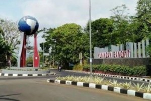 Penampakan Tugu Kuningan Bangkit.