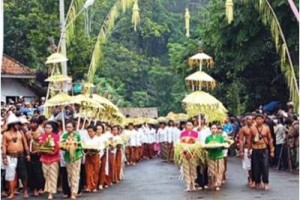 Upacara adat Seren Tahun 2014 Cigugur