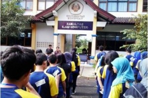 Mahasiswa FKOM Uniku Ikuti LDKM