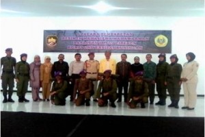 Anggota Menwa Uniko Foro bersama seusai acara pelantikan.